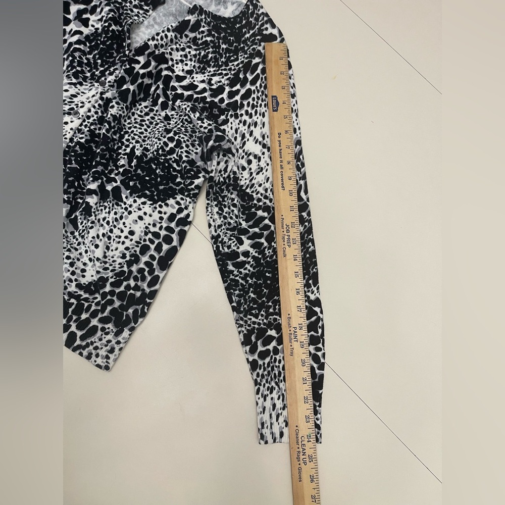 CROFT & BARROW Black and White Animal Print 100% Cotton Cardigan Sweater Size L - Picture 8 of 10